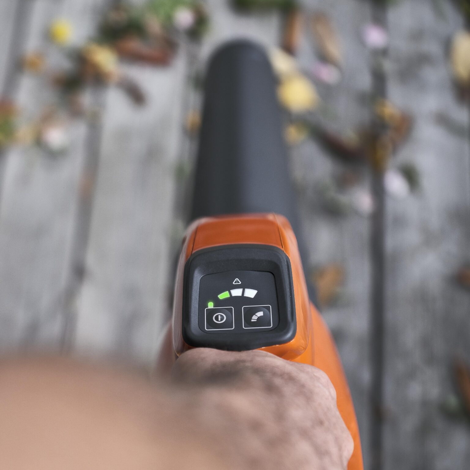 Husqvarna_120iB_souffleur_a_batterie