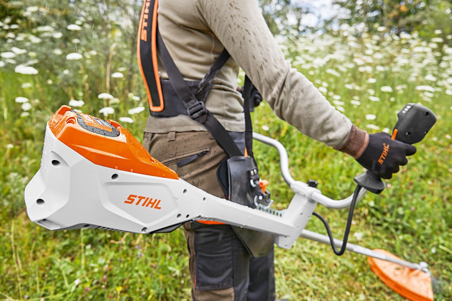 STIHL FSA 135 AkkuFreischneider, ohne Akku, ohne Ladegerät