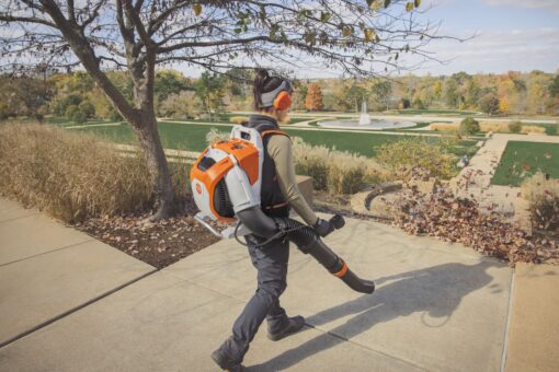 STIHL_BRA_600_Akku-Laubblaeser