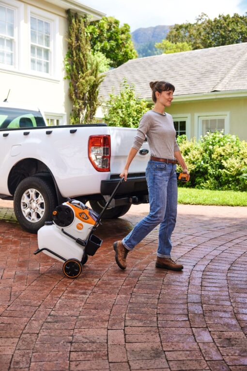 STIHL_Fahrwagen_mit_Wassertank