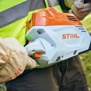 STIHL_HSA_100_Akku-Heckenschere