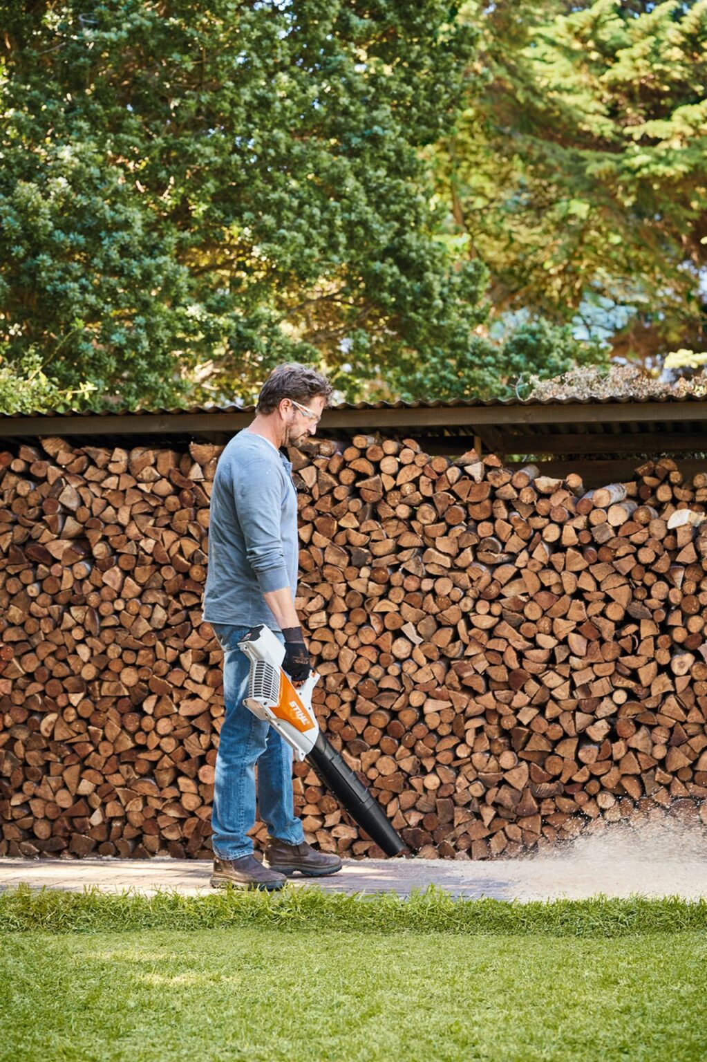 STIHL BGA 57 Akku Laubbläser