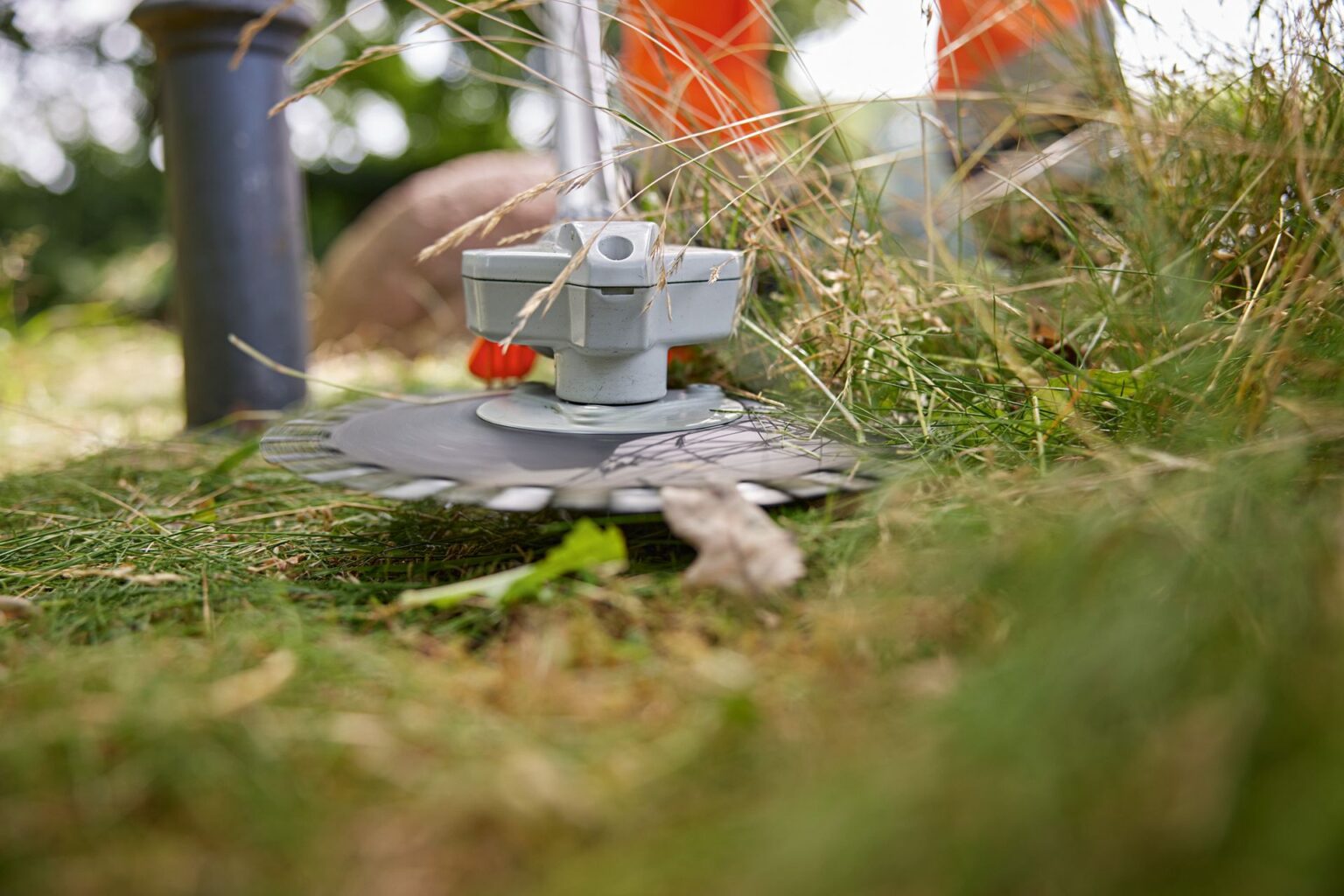 STIHL RGA 140 AkkuKreiselschere, ohne Akku, ohne Ladegerät