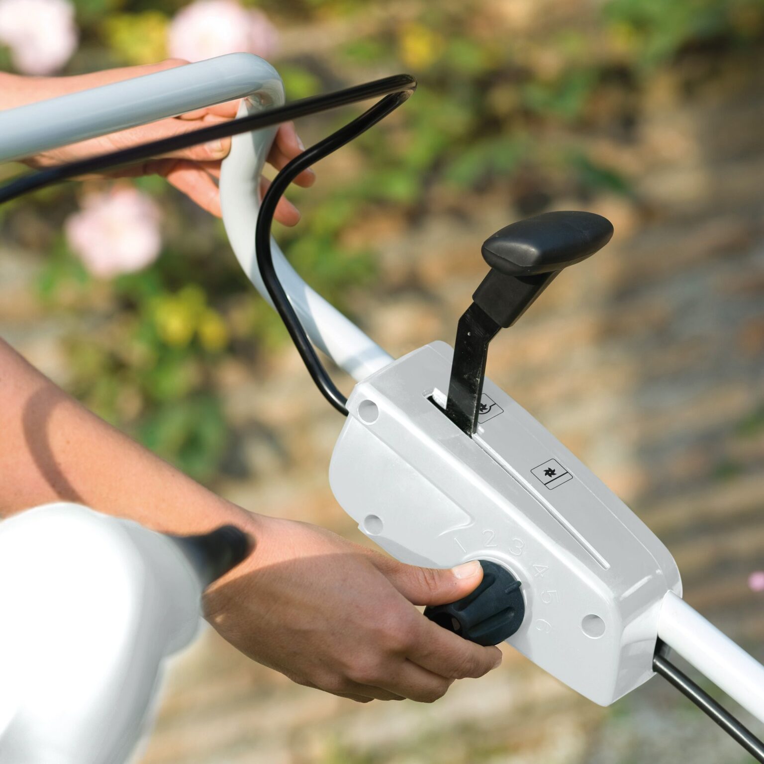 STIHL_RLE_540_Elektro-Vertikutierer