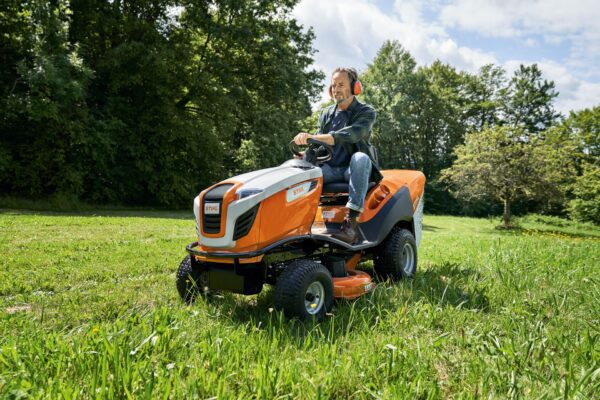 STIHL_RT_5097_Rasentraktor